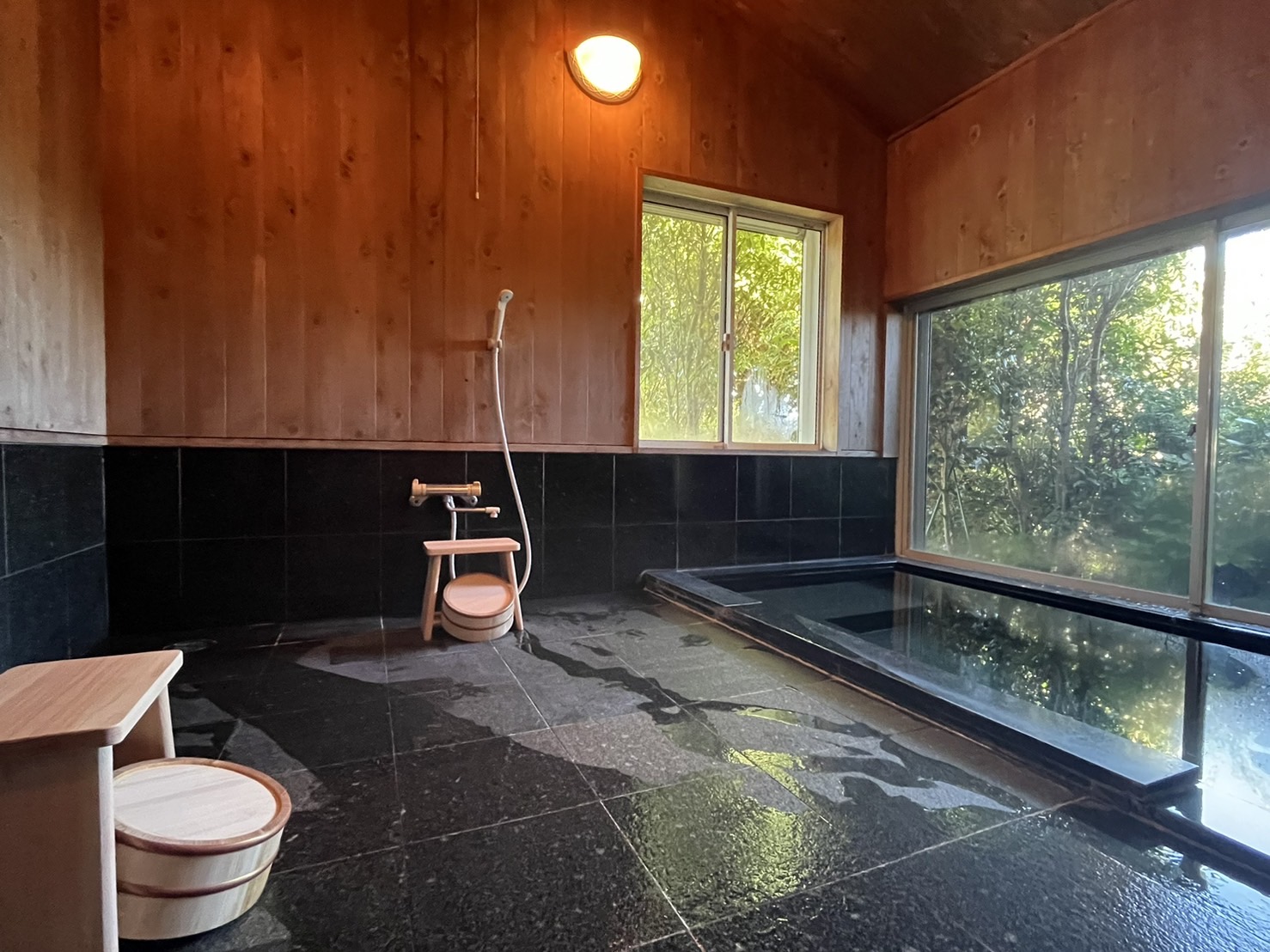 伊東保養所浴室