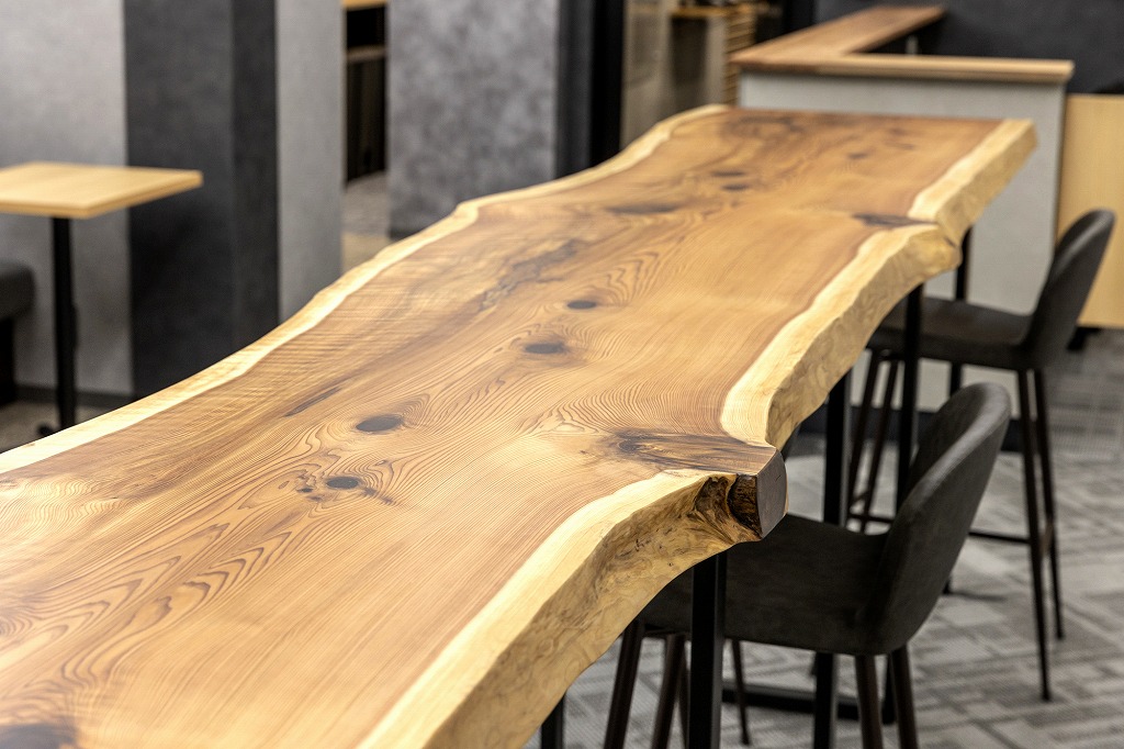 山武杉を使用したデスク