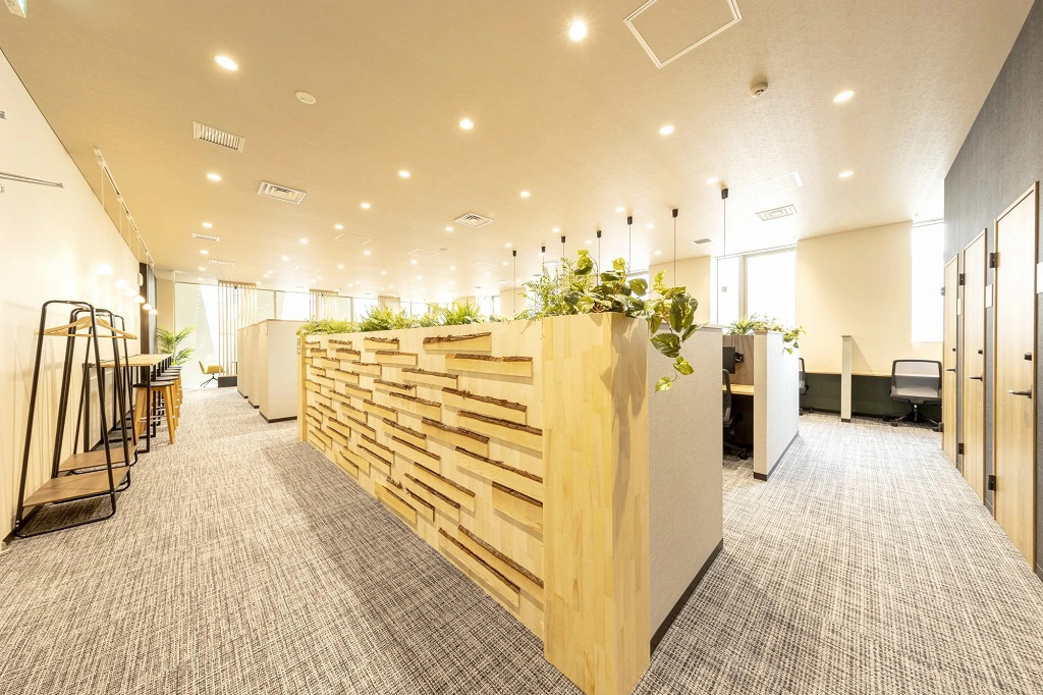 BIZcomfort千葉西口